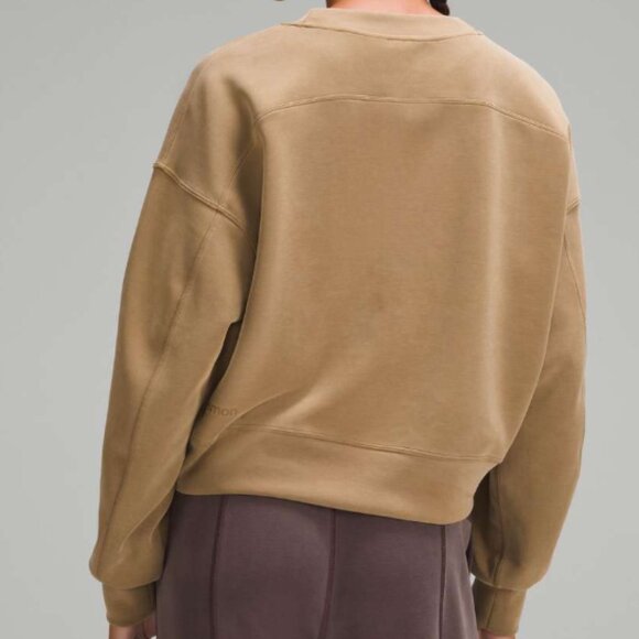 18. Lululemon Softstreme Perfectly Oversized Cropped Crew Allspice - Picture 2 of 6